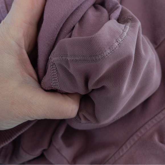 Lululemon Scuba Pullover Hoodie Sweatshirt Figue Pink Mauve Relaxed Fit Size 2 - Picture 9 of 9